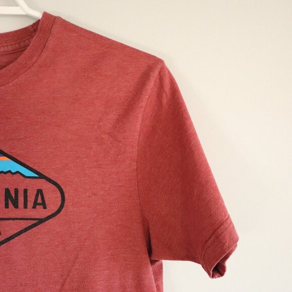 Patagonia Women's Burgundy Small Slim Fit Stretch Short‎ Sleeve Graphic T-Shirt - Picture 6 of 10